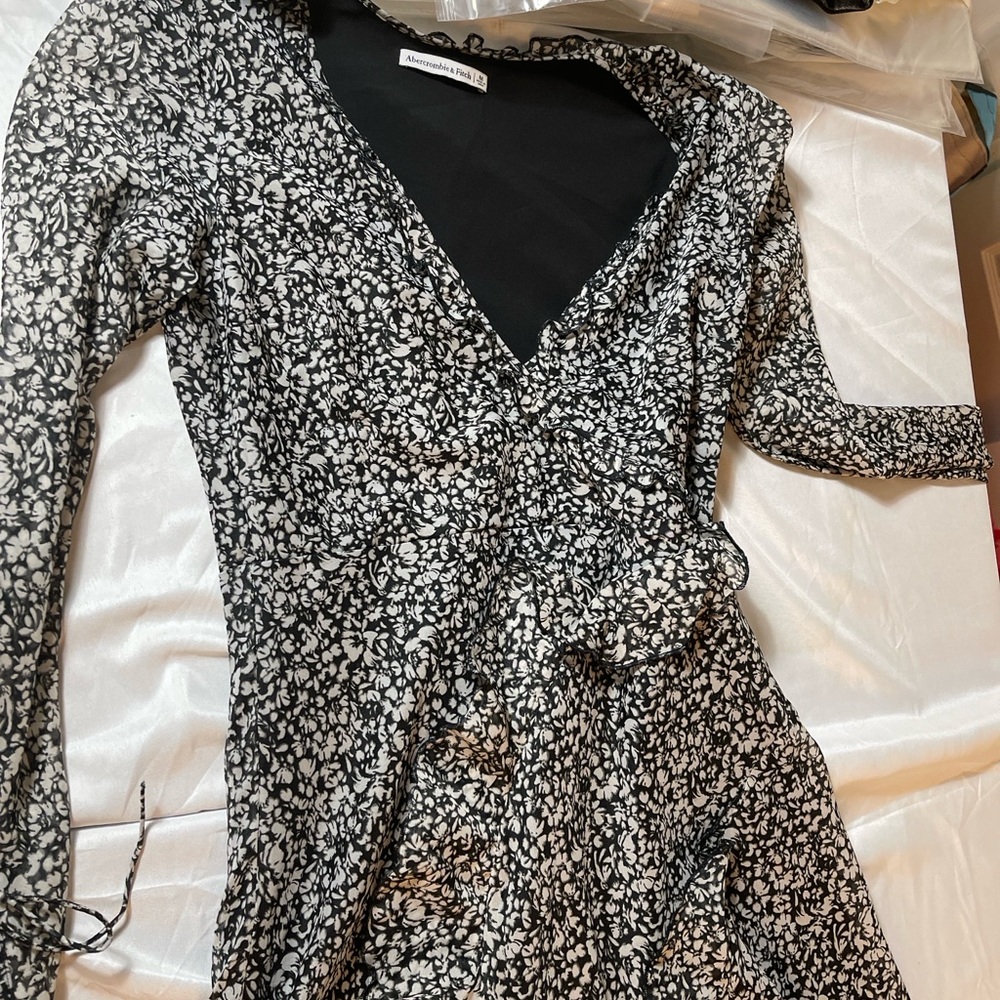 Abercrombie & Fitch Black Floral Long Sleeve Dress - Picture 5 of 9